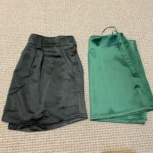Sky to Moon Skirt Set of 2 Green, Charcoal NWOT Med